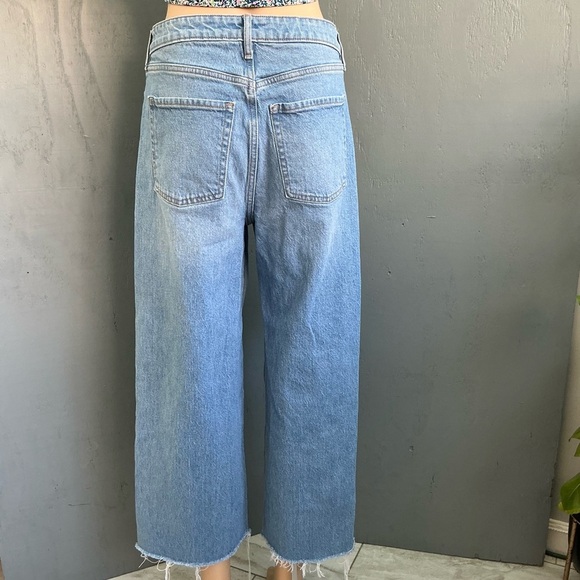 Old Navy Extra High-Waisted Wide-Leg Ripped Jeans for Women Loose From The Heap - Picture 14 of 15